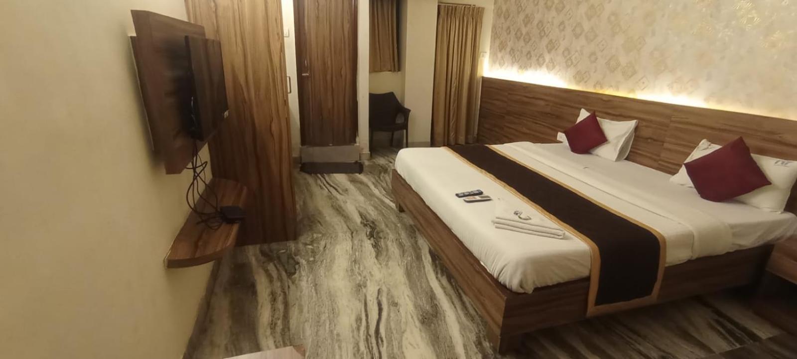 Hotel Raj Meridian, Tambaram Ченнаи Экстерьер фото