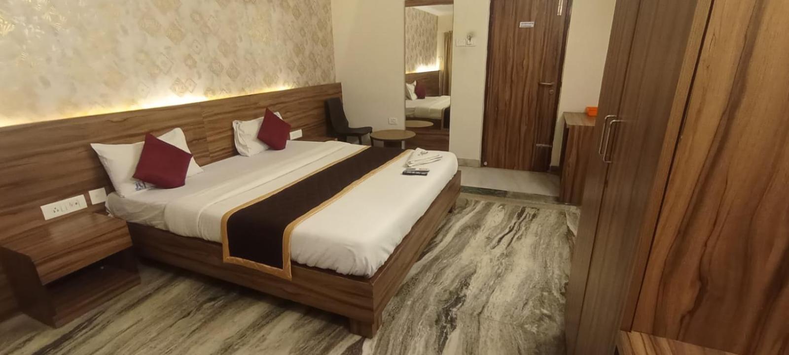 Hotel Raj Meridian, Tambaram Ченнаи Экстерьер фото